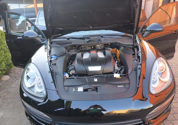 Porsche Cayenne cena 155000 przebieg: 71000, rok produkcji 2014 z Nowa Dęba małe 106
